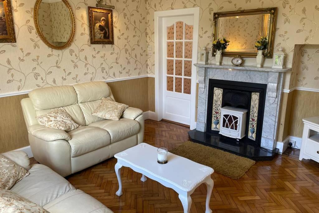 Glenmount Castleblayneyヴィラ エクステリア 写真