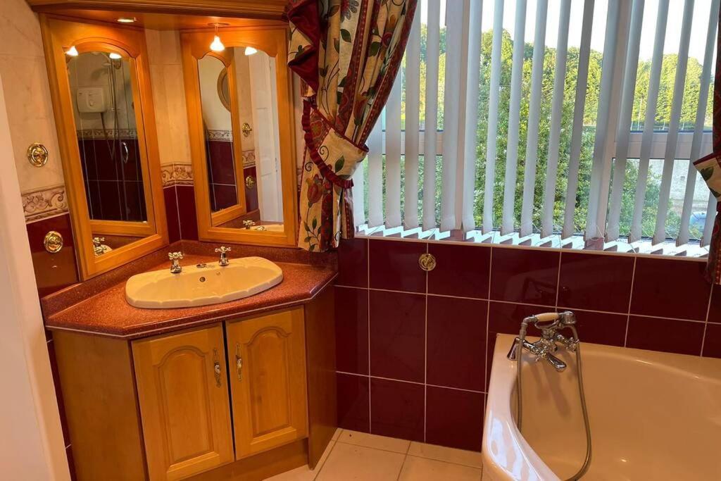 Glenmount Castleblayneyヴィラ エクステリア 写真